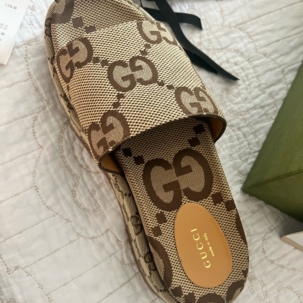 Gucci Platform sandals never worn